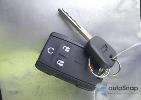 2017 Chevrolet Silverado 2500Hd Lt from USA, damaged, VIN 1GC2KVEG4HZ198224